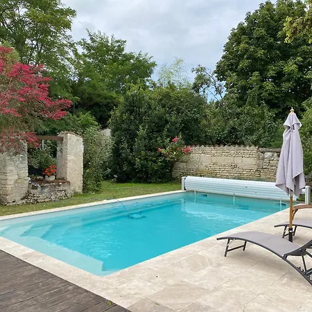 Beautiful Stone House With Swimming Pool At 10mn From *
